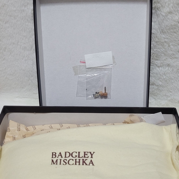 Badgley Mischka Marissa Ivory pumps size 10 - USED 1 TIME - Picture 9 of 9